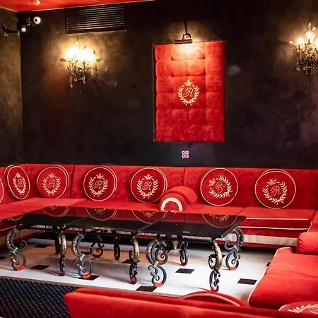 Royal Club 13 Viesu māja Jurmala